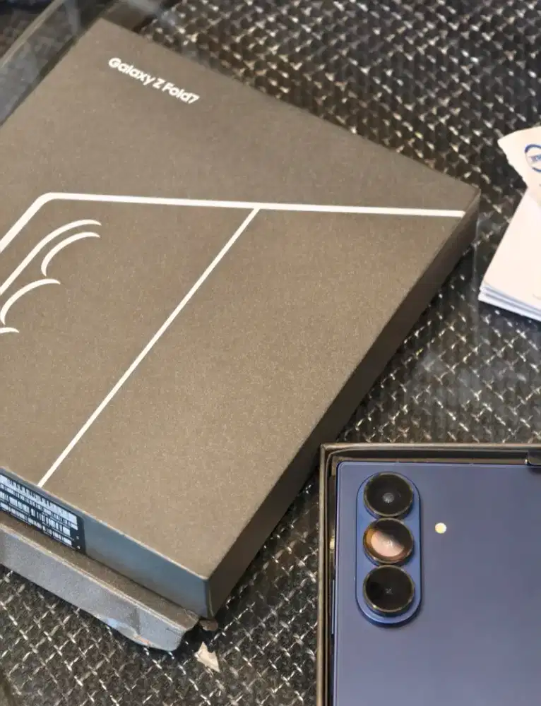 Samsung Galaxy z fold 7 12/512Gb sein Fullset