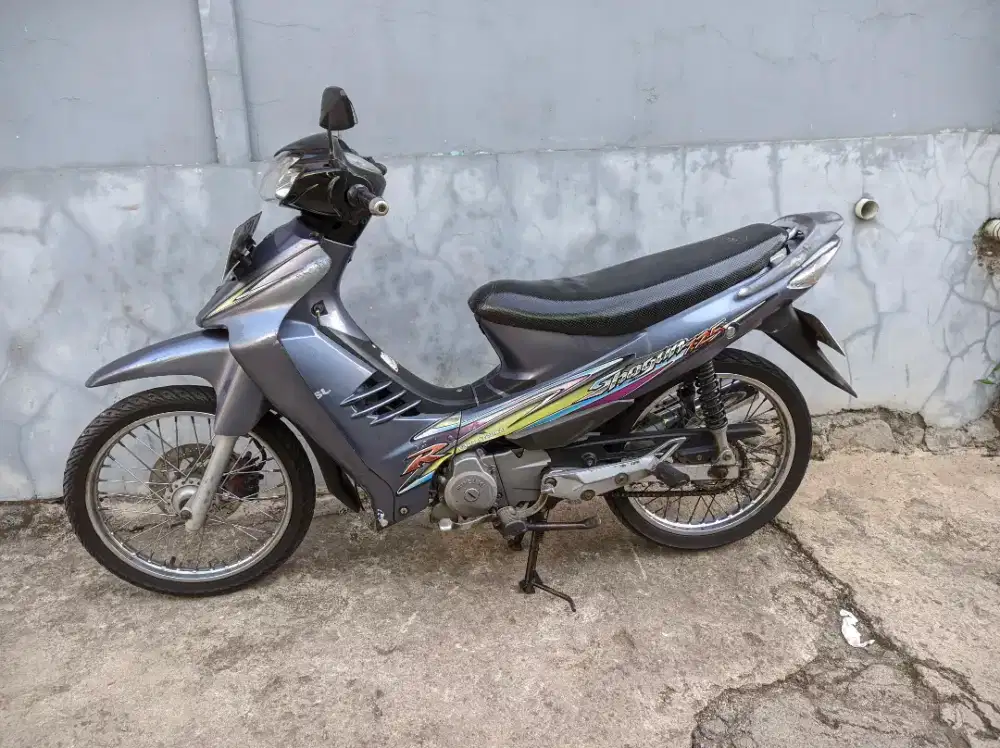 Suzuki shogun R 125
