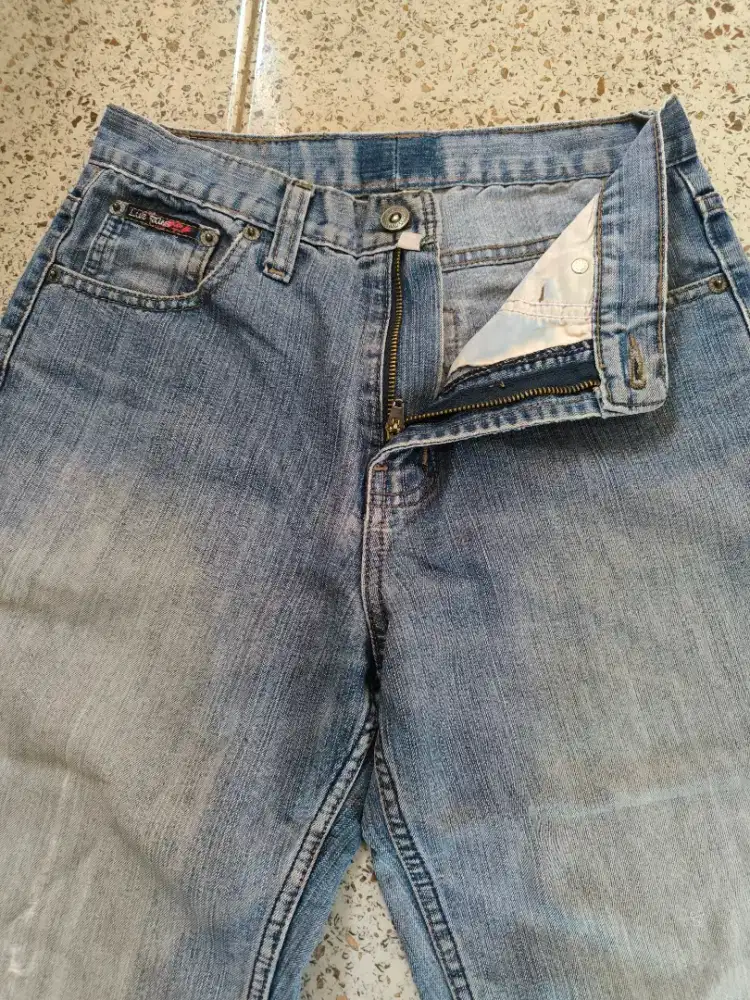 Celana Jeans 25 ribu