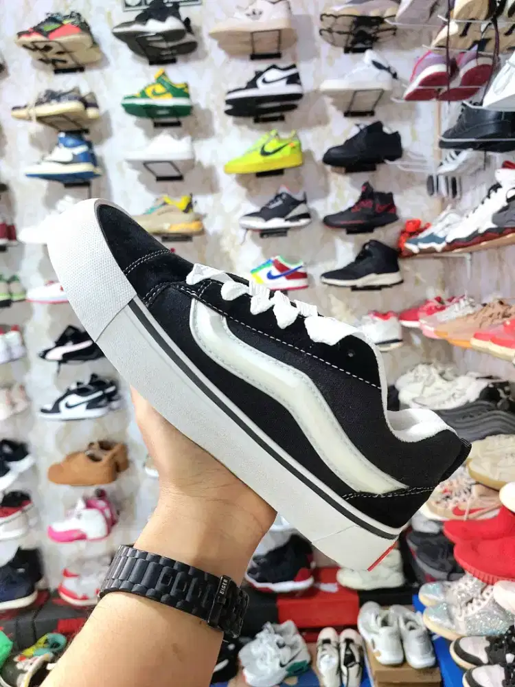 Vans Knu Skool

Size 41