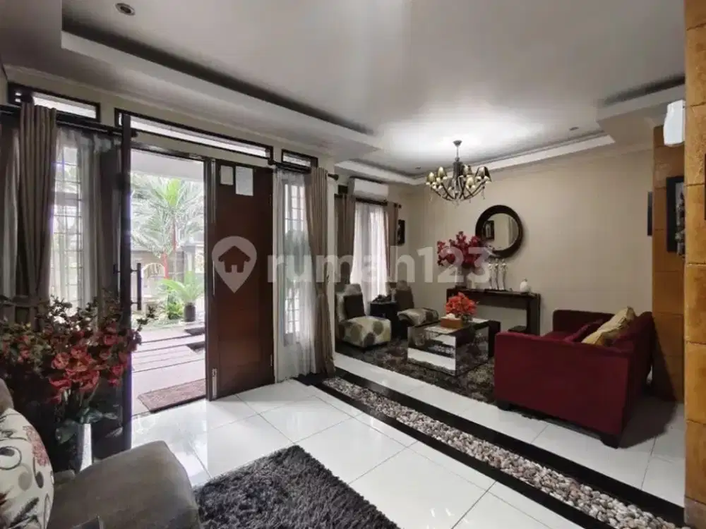 Rumah Lux Jual Cepat di Turangga Buah Batu