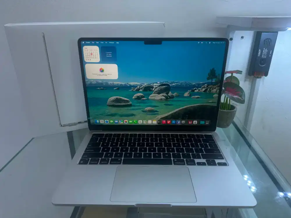 MacBook Air m2 13 2022
RAM 8GB/256GB/CC 365 NORMAL/BH 88%
Fullset