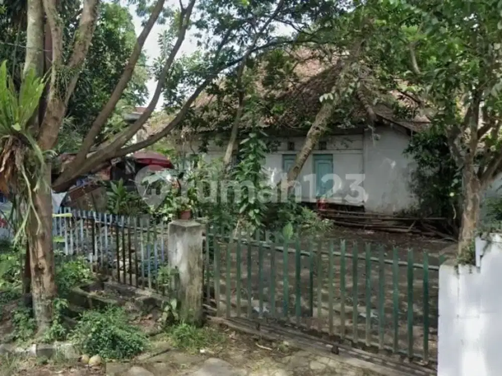 Rumah Hitung Tanah Lokasi Terbaik di Gatot Subroto