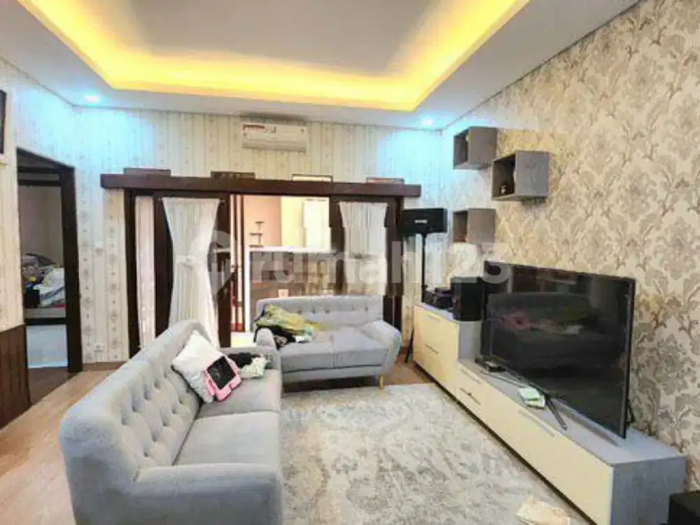 Rumah Bagus Full Furnish SHM di Komplek Senam Indah Arcamanik