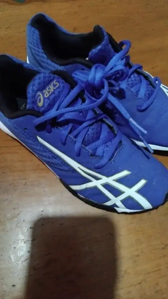 Sepatu Asics size 35