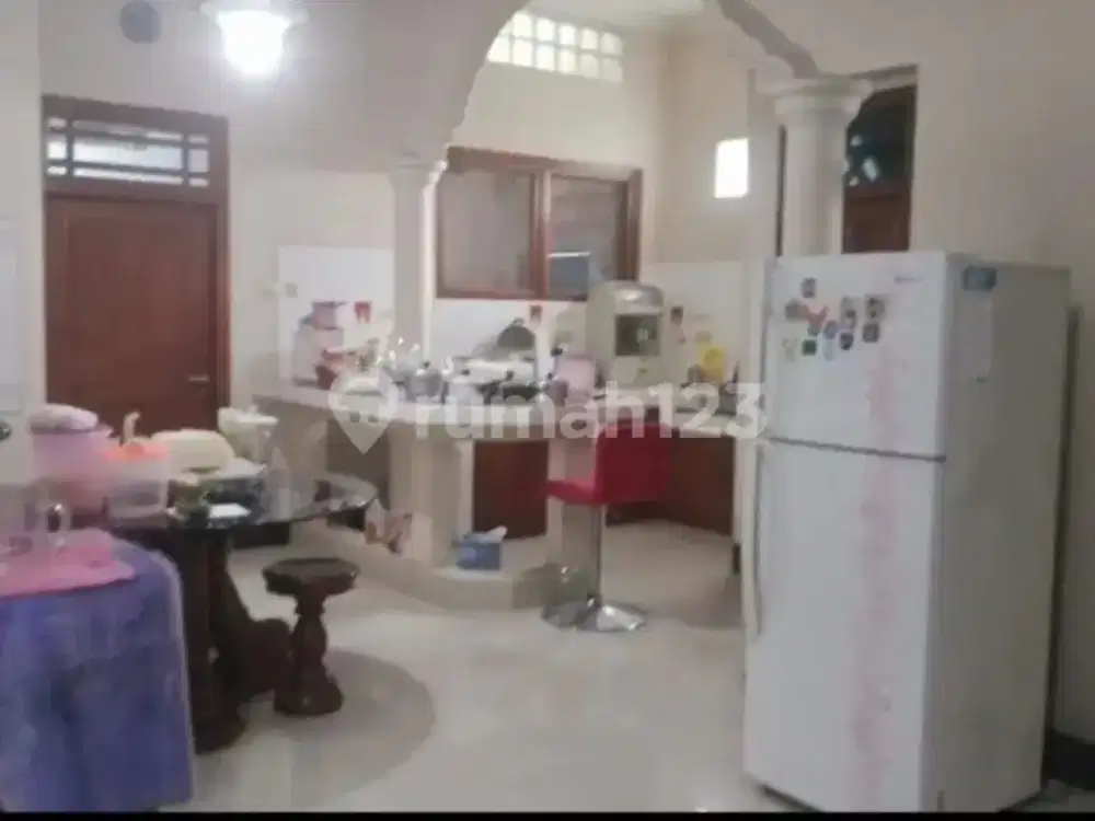 Rumah Bonus Tanah Harga di Pasteur Bandung