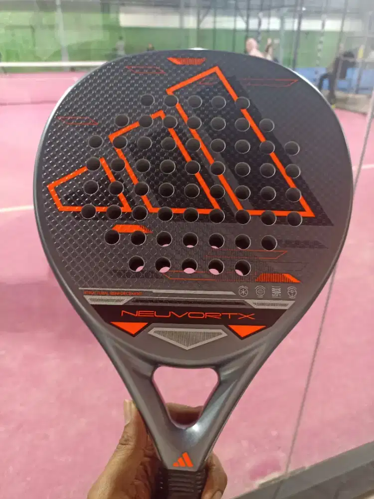 Dijual raket padel adidas neuvortx