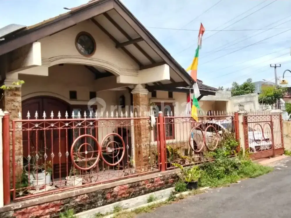 Rumah Hitung Tanah di Margahayu Raya Bandung