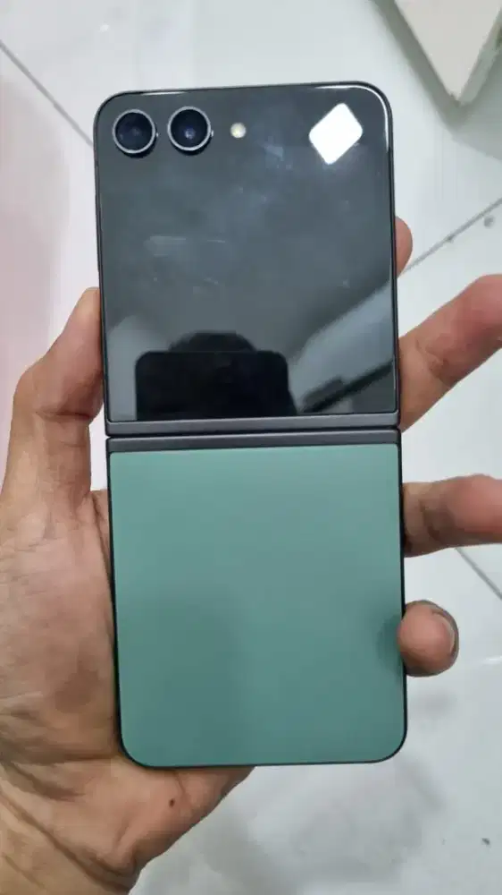 Samsung Z filp 5 8/512