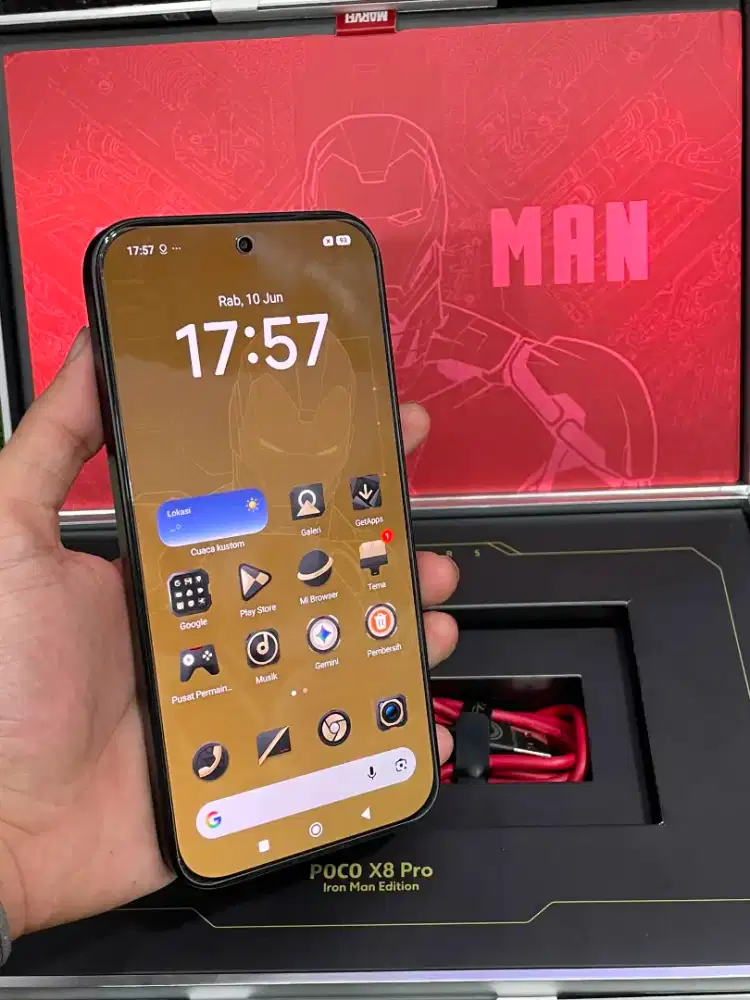 Poco X8 pro 12/512gb editio Iron Man