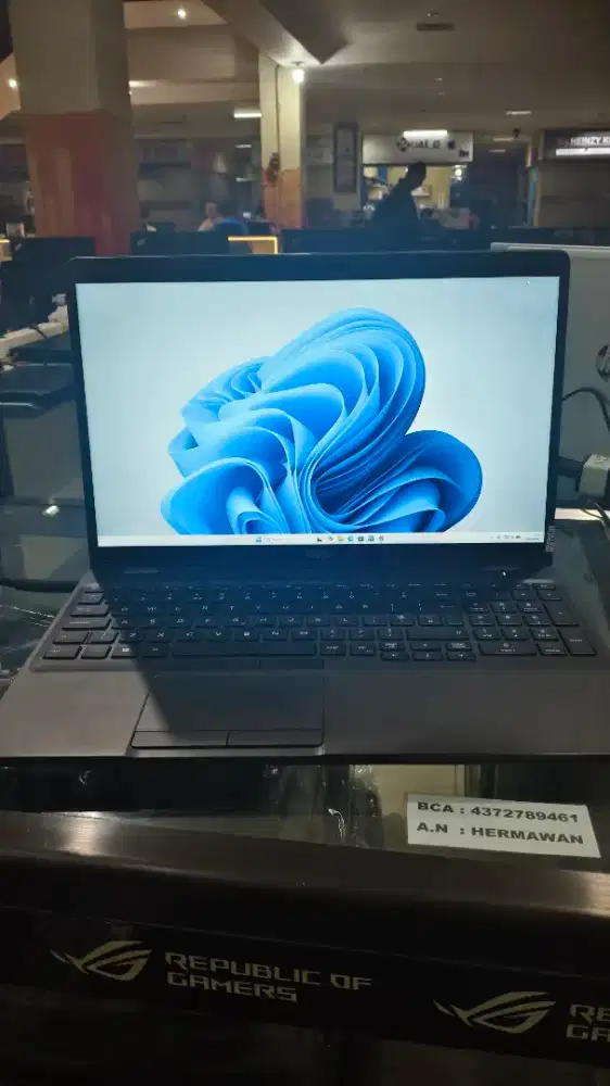 Dell latitude 5501 i5-9 8/256
