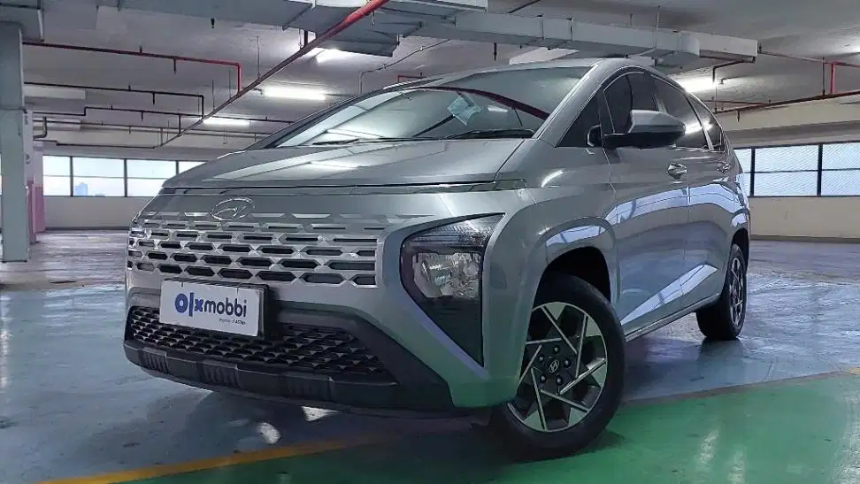 TDP 10 JT Hyundai Stargazer 1.5 Active Bensin-AT Hitam 2023