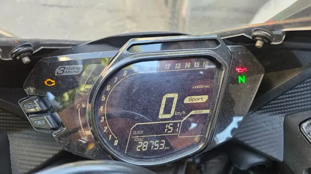 UD ENY MOTOR - Honda CBR 250 thn 2017 mulus