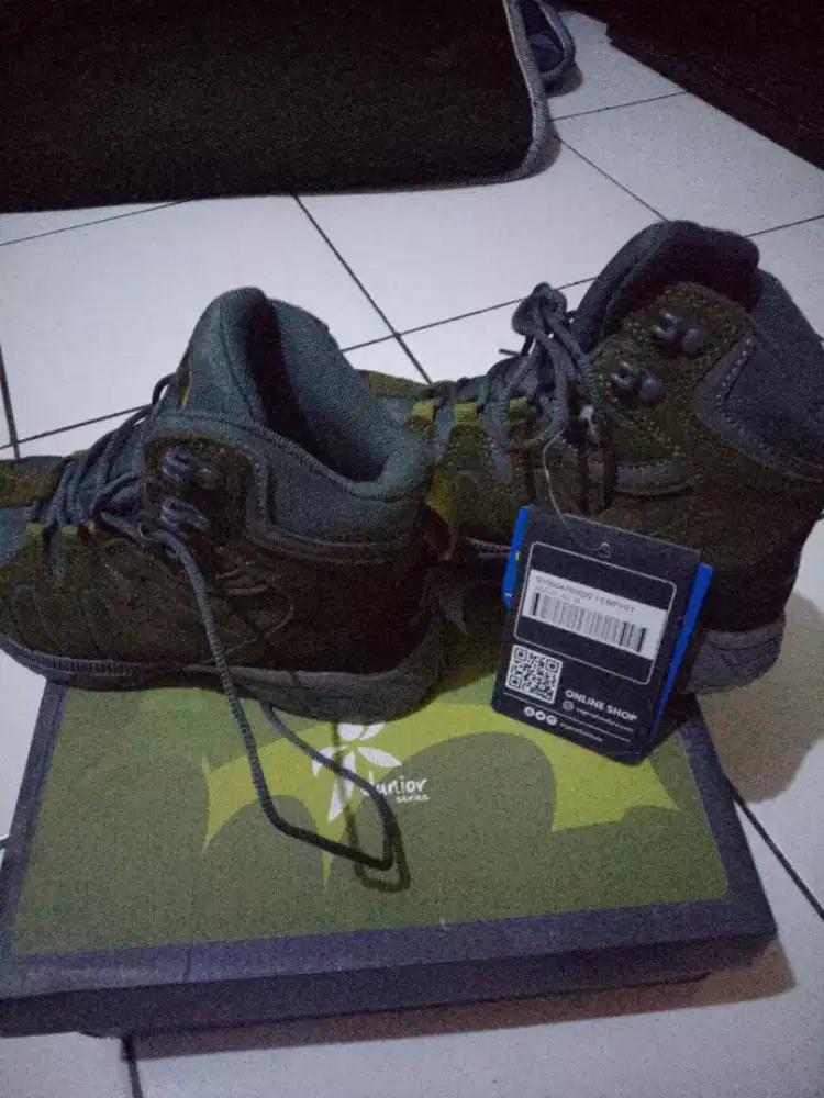 Sepatu Eiger anak ORI size 32