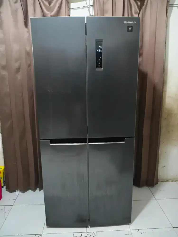 Dijual kulkas sharp 4 pintu mulus
