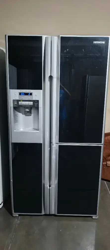 Kulkas Hitachi SBS 3 Pintu Mulus Siap Pakai