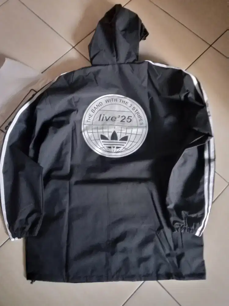 Sesuai foto.. Size XL