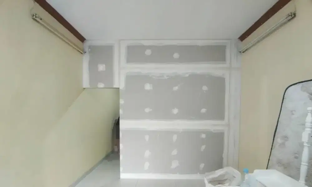 Tukang bangunan spesialist gypsum, pvc, partisi, baja ringan & molding