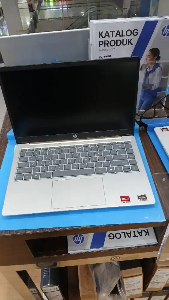 HP 14 EM0530AU AMD RYZEN 5 7530U