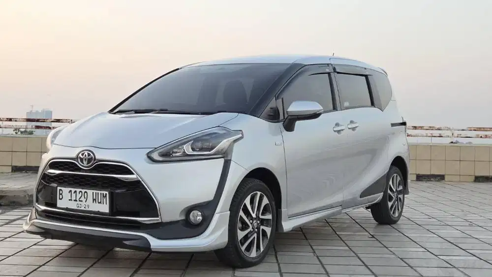 Toyota Sienta Q AT 2017