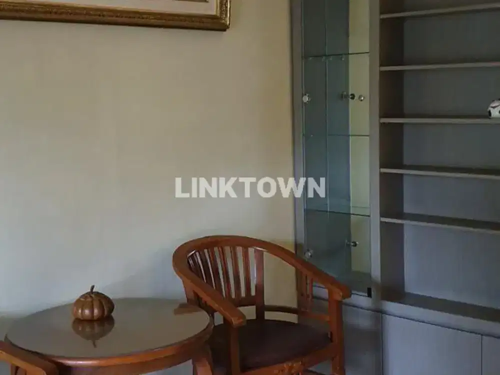 Harga Nego Miliki Rumah Kawasan Elite Surabaya Barat di Graha Famili