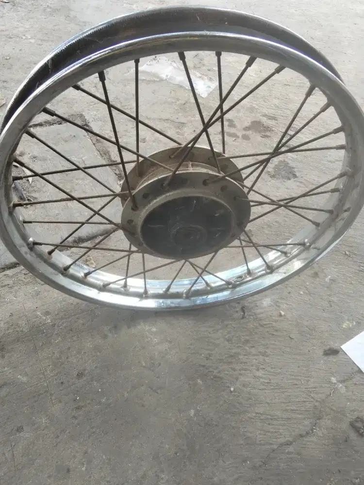 Dijual Veleg dan tromol belakang Supra fit