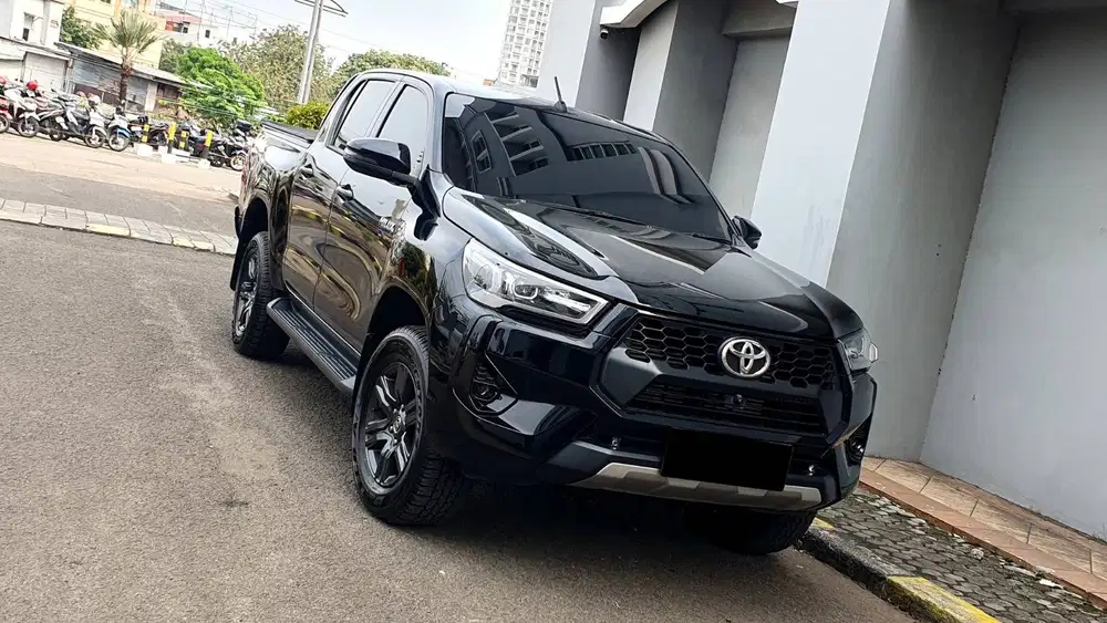 Toyota Hilux 2.4 V DC Double Cabin AWD Facelift Diesel AT 2025/2026