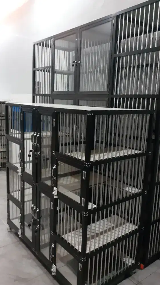 Kandang 4 pintu