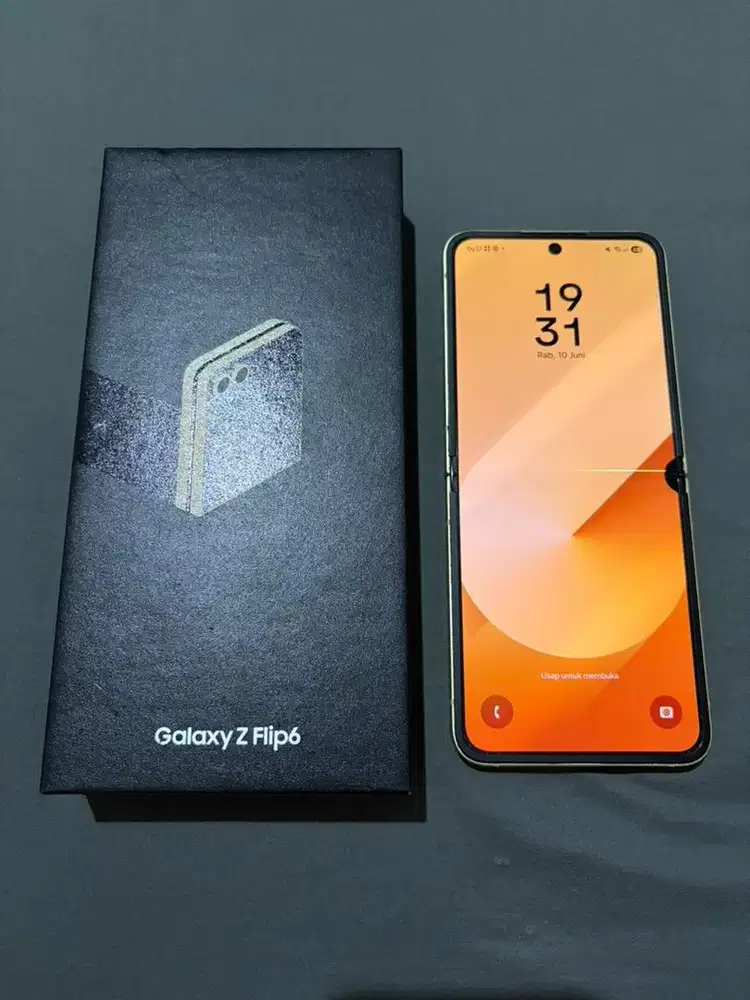 Samsung z flip 6 yellow 12/256gb dualsim 5G+ fullset resmi SEIN RR