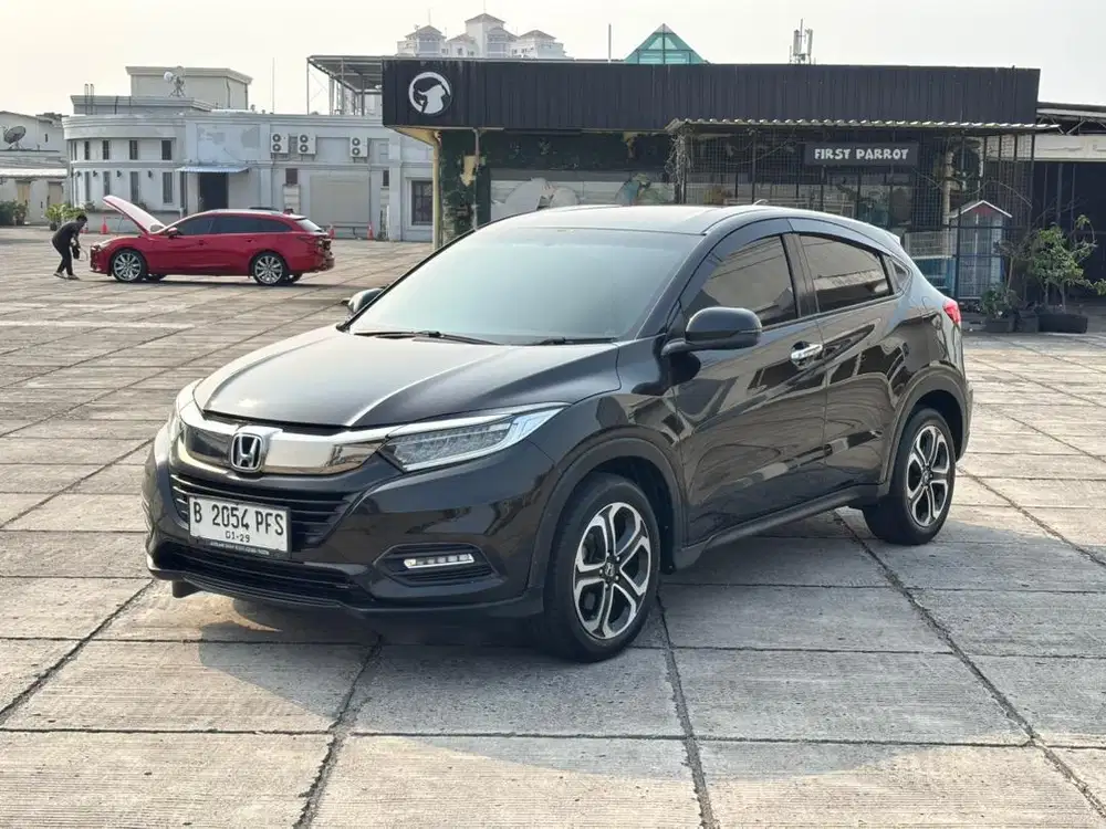 Warna Langka Dark Ollive Metalic HRV SE 2018
