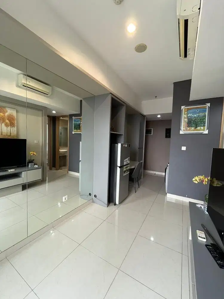 Di Jual 2 BR Furnished Murah Taman Anggrek Residence