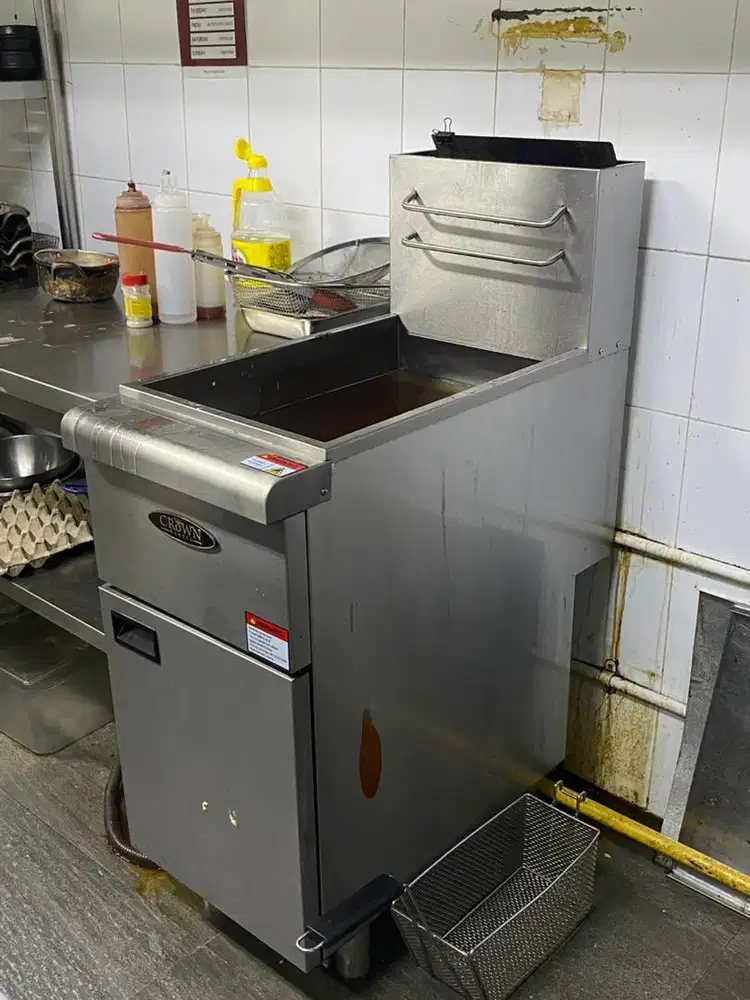 Crown Fryer Penggorengan