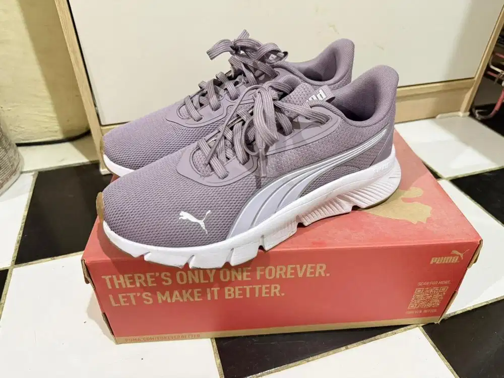 WTS Sepatu Puma Warna Plum Jam