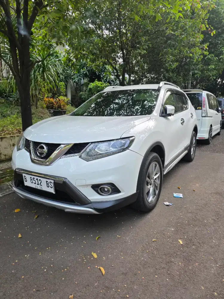 Nissan xtrail 2.5 at tipe tertinggi