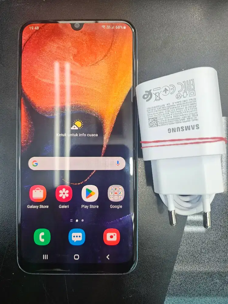 Samsung A50 4/64gb