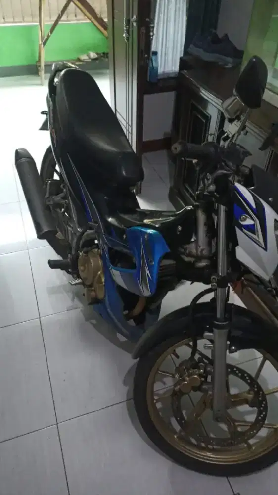 Suzuki satria 2010