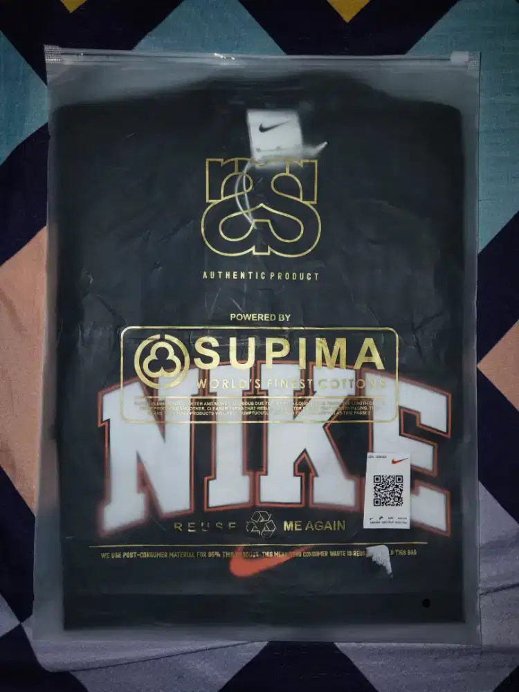 Kaos Nike ori warna Hitam