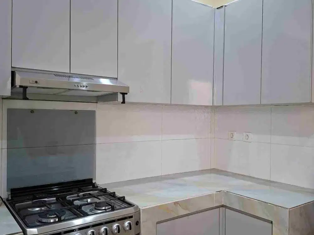 dijual rumah siap huni alam sutera