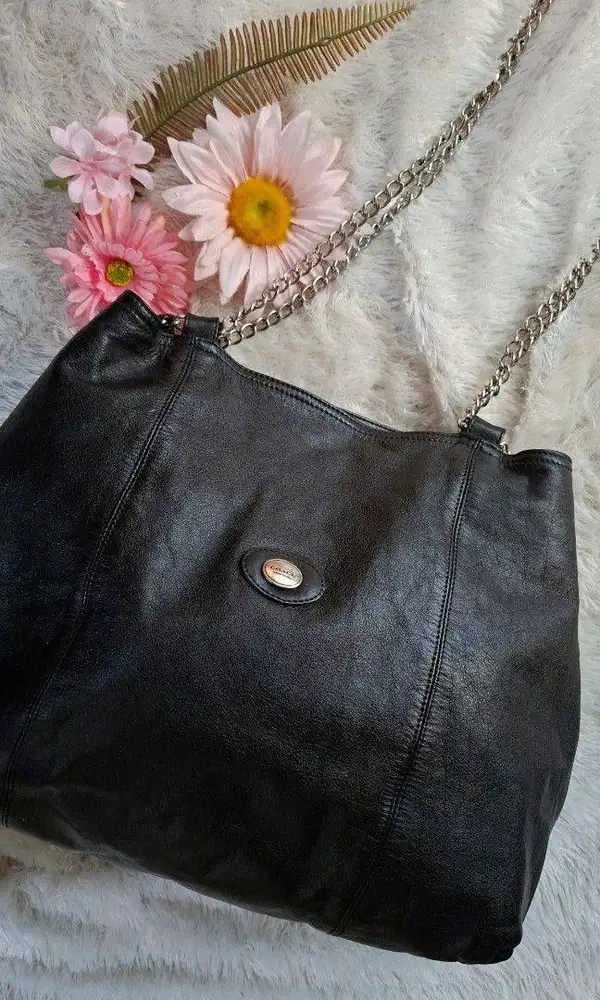 ​[PRELOVED] Black Leather Slouchy Chain Shoulder Bag