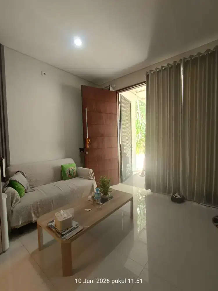 MURAH DIBAWAH 1M RUMAH 2 LANTAI MINIMALIS SIAP HUNI CITRALAND CIPUTRA