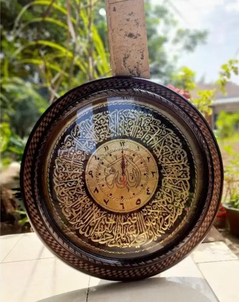 Jam dinding kayu jepara kaligrafi