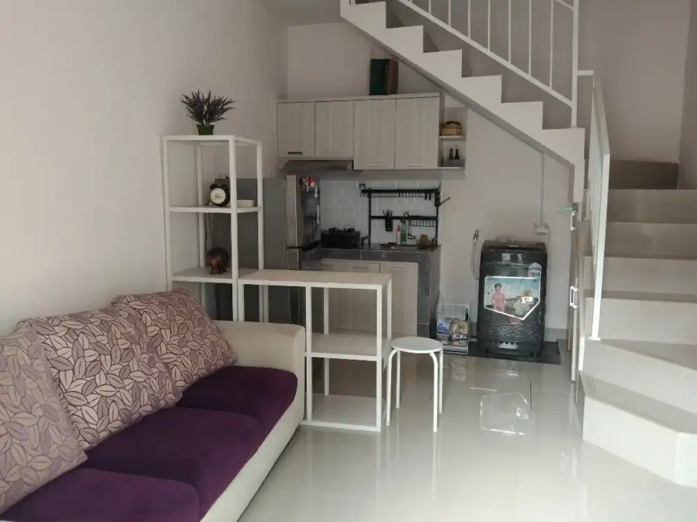Di sewakan rumah, fully furnished, strategis ,48 JT/ pertahun