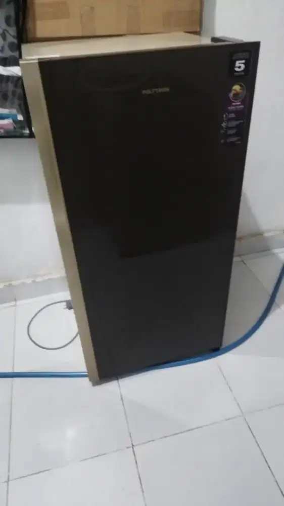 Polytron terbaru 140cm