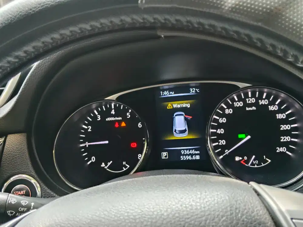 Mobil Nisan X-Trail 2017 2.500cc