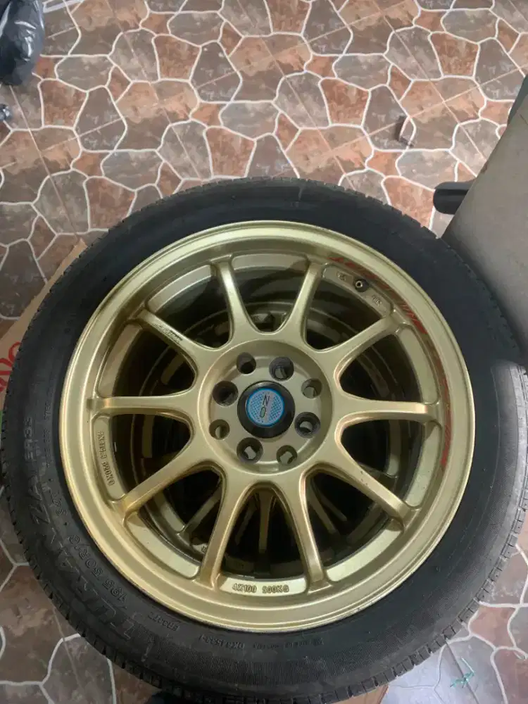 velk racing oz type F r14 ban brigestone