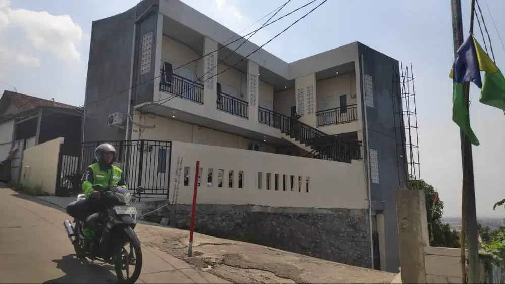Rumah kost putri ful penghuni dekat kampus unimus
