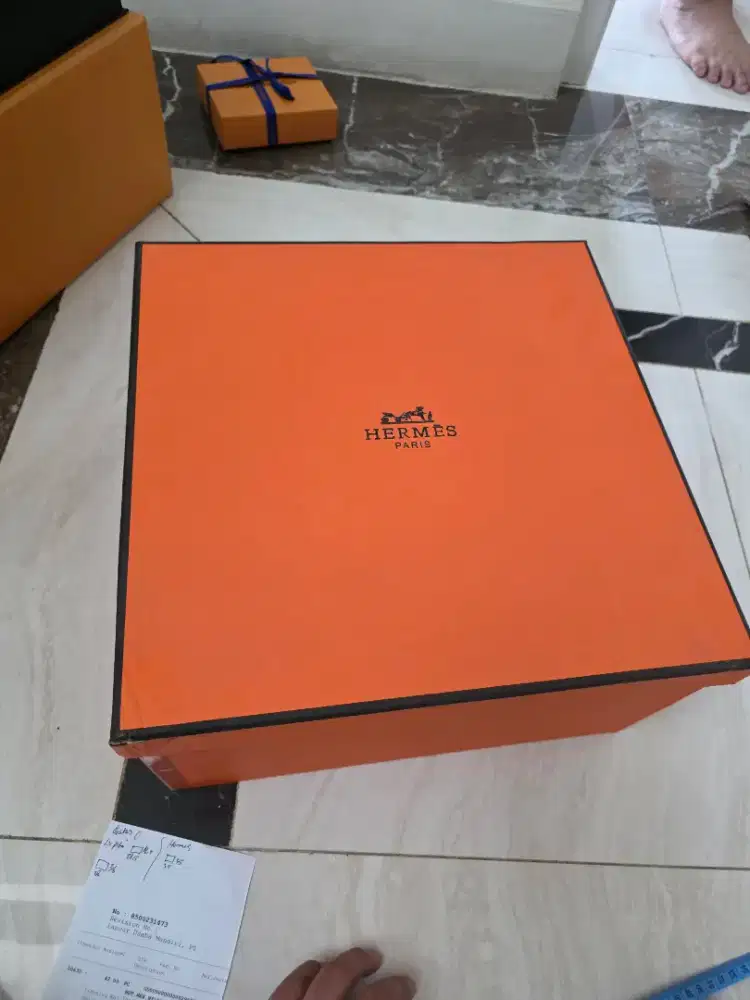 Kardus Bekas Hermes