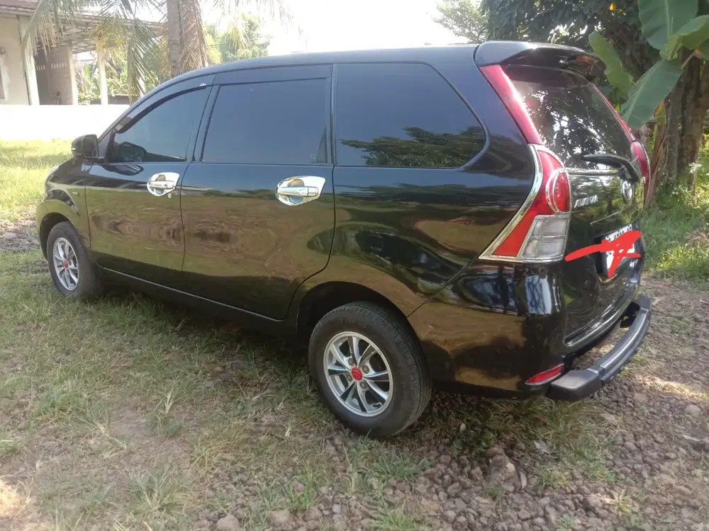 Toyota Avanza 2012 Bensin