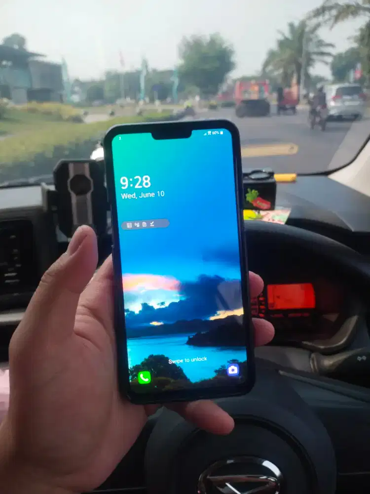 Bisa Tukar Tambah Ex Flagship LG V50 ThinQ 5G NFC Snapdragon 855