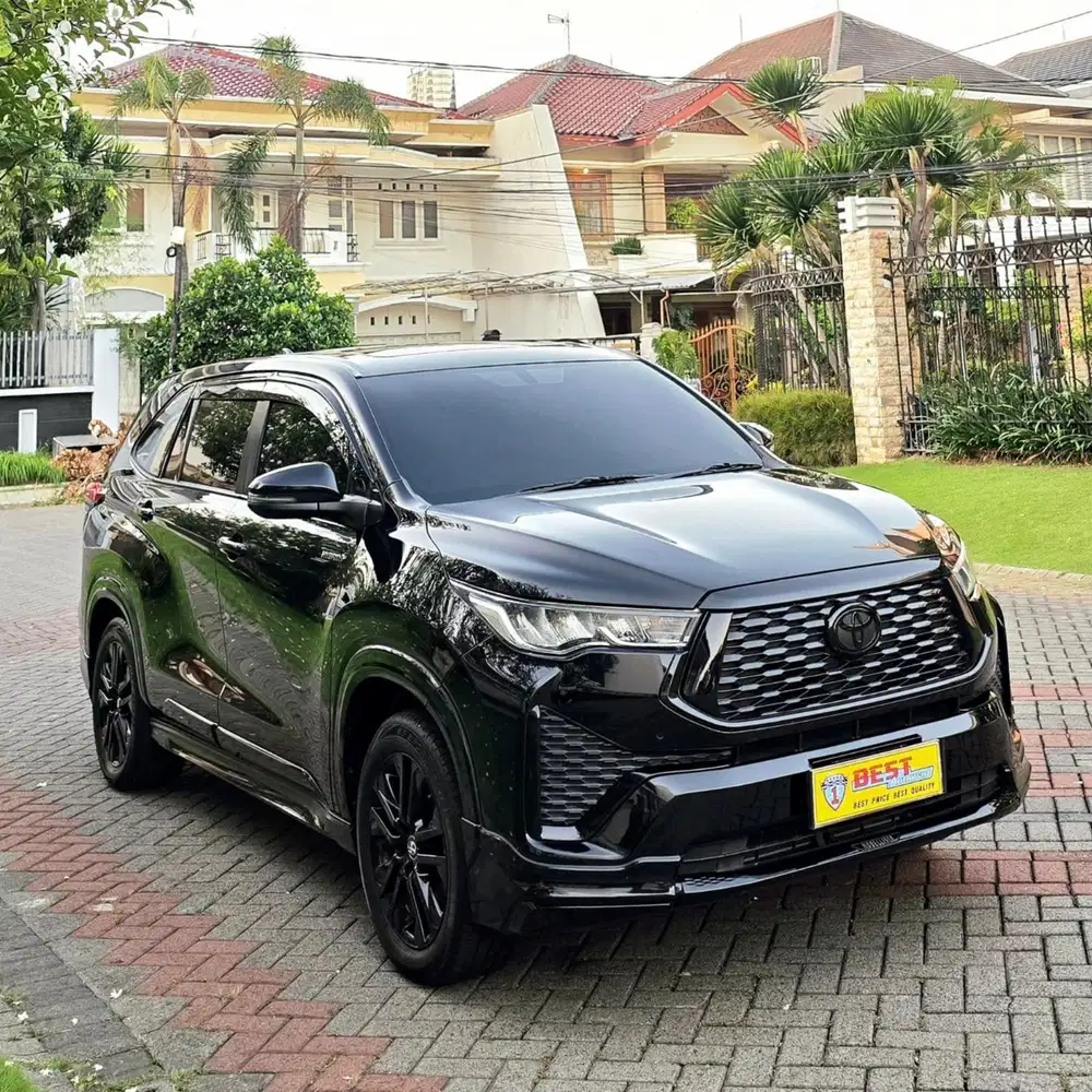Toyota Innova Zenix V 2.0 Hybrid 2024